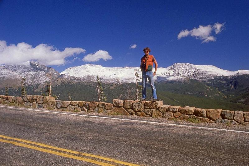 1980-09 Rocky Mtn NP 003 Me Trail Rdg Rd.jpg